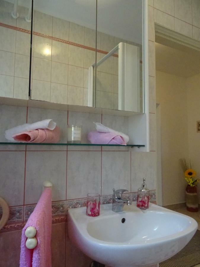 Apartman Iris S Terasom Rijeka Eksteriør bilde