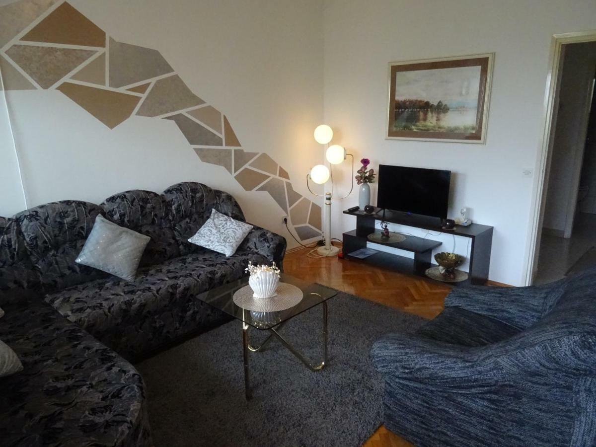 Apartman Iris S Terasom Rijeka Eksteriør bilde