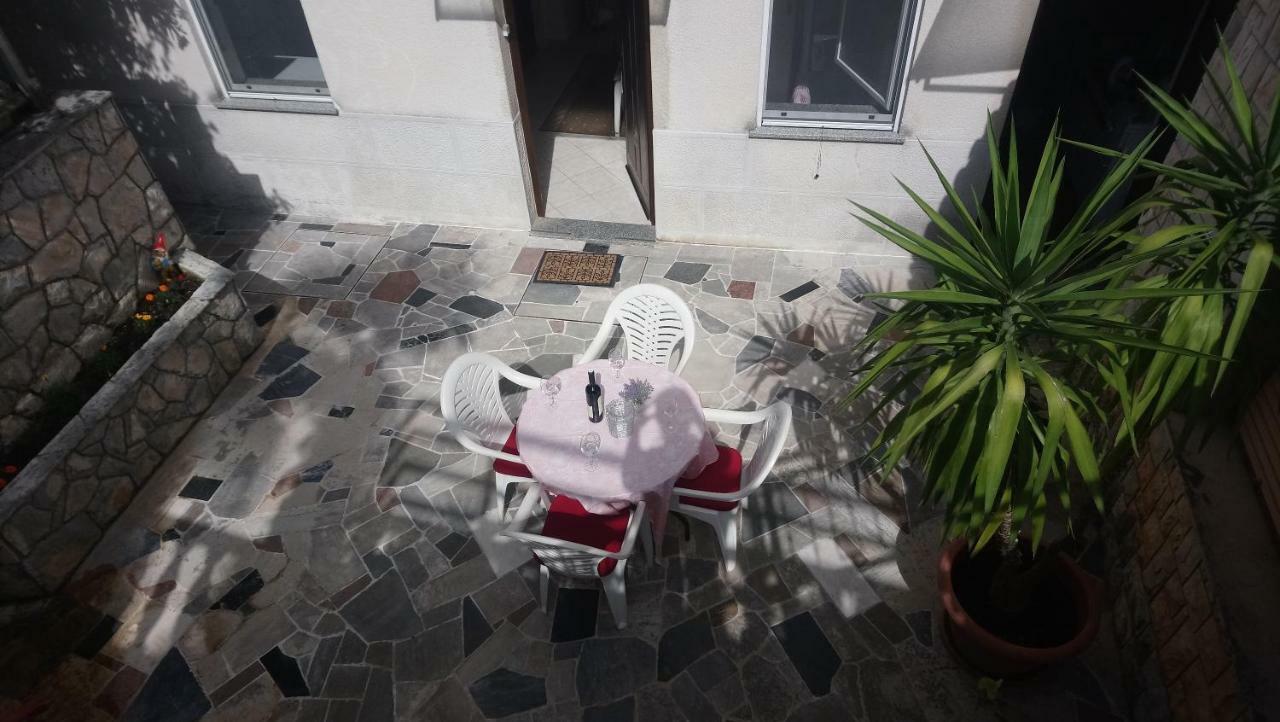 Apartman Iris S Terasom Rijeka Eksteriør bilde